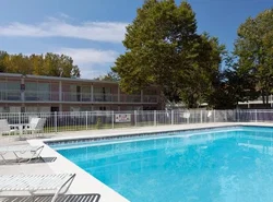 Howard Johnson by Wyndham Albany