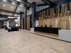 DoubleTree by Hilton Bakersfield