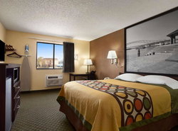 Super 8 by Wyndham Cedar Rapids