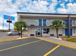 Motel 6 McDonough, GA