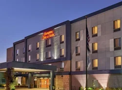 Hampton Inn and Suites Salem