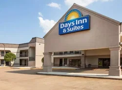 Days Inn & Suites by Wyndham Tyler