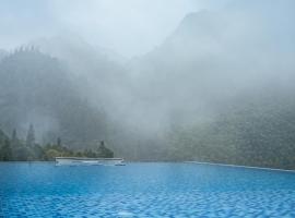 Hilltop House Resort Accommodation Arizona