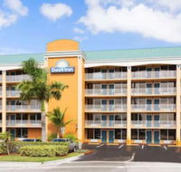 Days Inn by Wyndham Fort Lauderdale-Oakland Park Airport N - Accommodation Arizona
