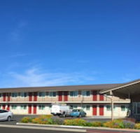 Super 8 by Wyndham Alturas - Accommodation Arizona