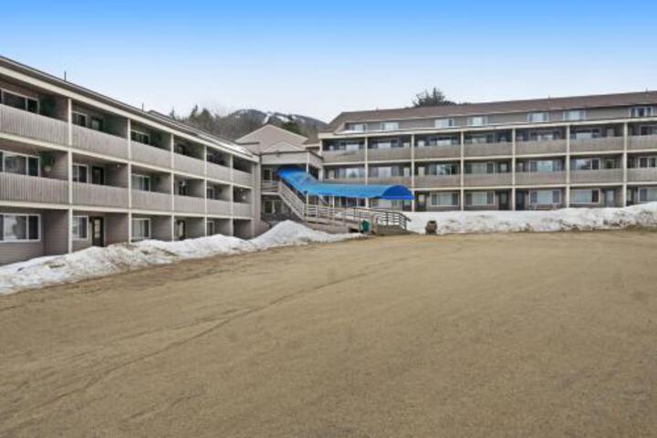 1 Bed 1 Bath Vacation Home In Newry - thumb 0