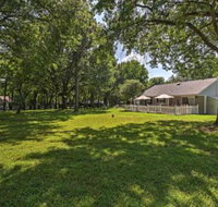 Grand Lake Area Cottage w / Patio Steps from Lake - Accommodation Arizona