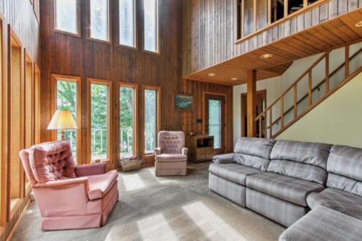Lakefront Waupaca Home W / Pool Table Dock & Views! - thumb 0