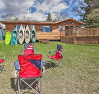 Lakefront Nisswa Cabin w / Spacious Deck  Kayaks - Accommodation Arizona