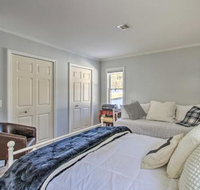 Locke Lake Home w / Private Beach Dock  Rafts - Accommodation Arizona