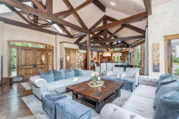 THE PINNACLE Game Room Hot Tub & Theater Perfect Ski Get A Way - thumb 6