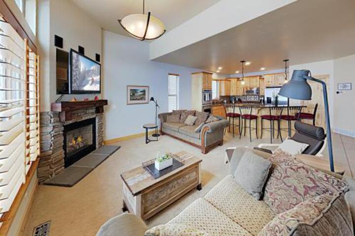 New Listing! Mountain View Ski Home W / Hot Tub Home - thumb 3