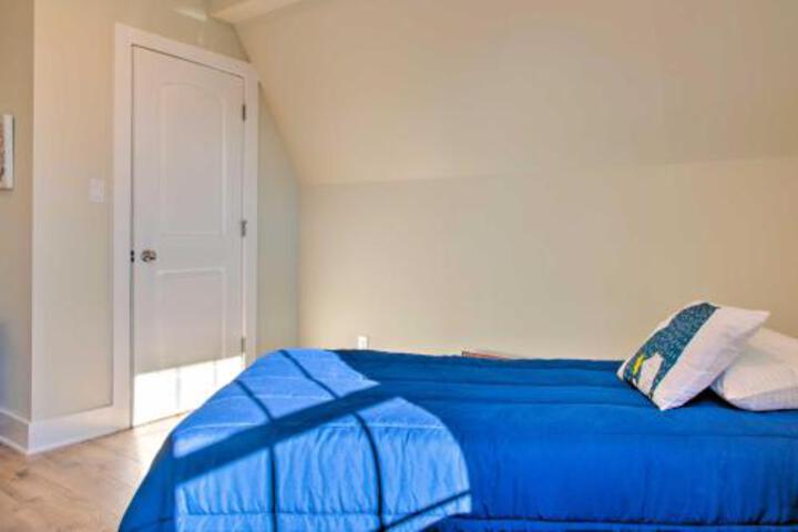 Renovated Craftsman Home 2 Mi To Downtown! - thumb 1