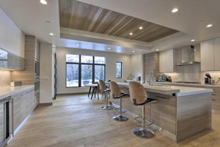 NEW! Luxurious Home Walk To Beaver Creek Gondola! - thumb 6