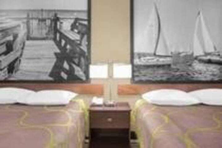 Key West Inn - thumb 2