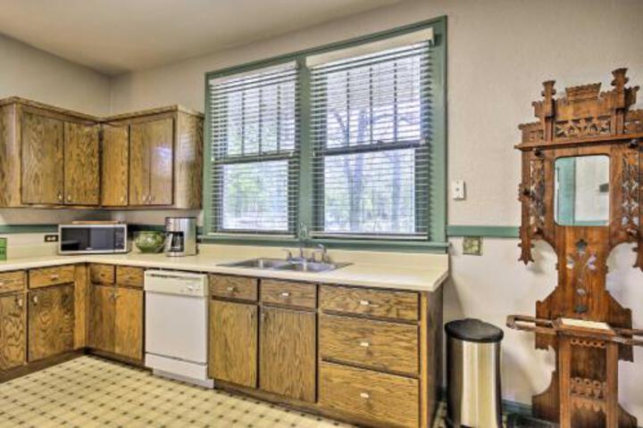 Charming 1916 Bungalow 3Mi To Augusta Course - thumb 1