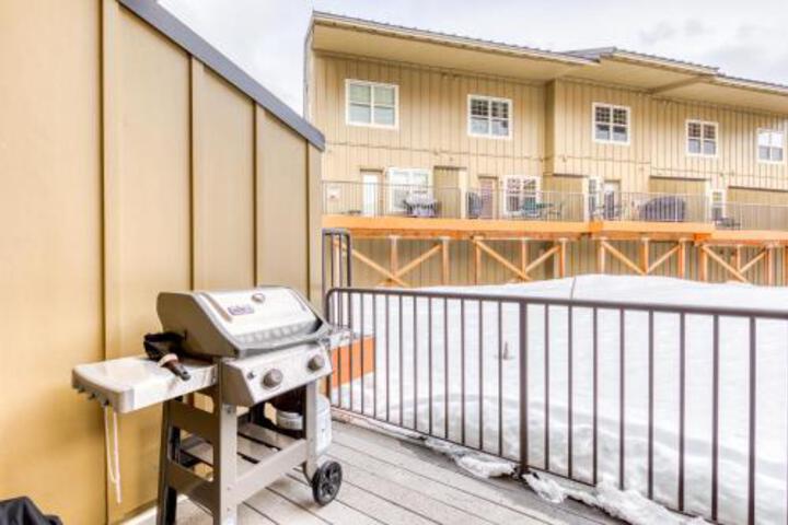 Collins Lake Chalet #24 - thumb 5