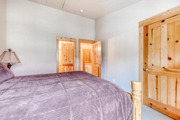 Collins Lake Chalet #24 - thumb 6