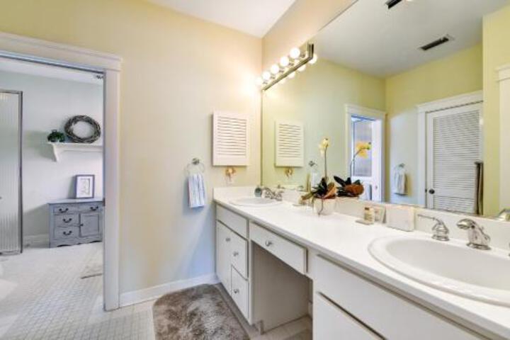 Delahunt Cottage - thumb 4