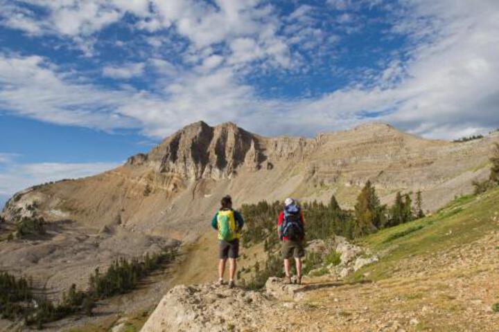 Larkspur Condominiums - thumb 0