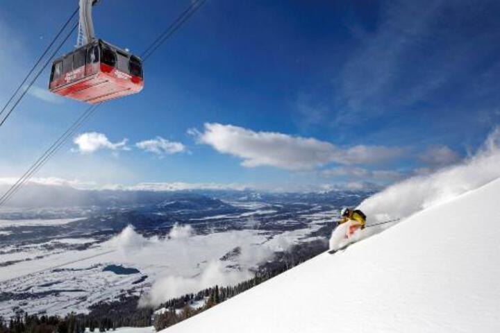 Larkspur Condominiums - thumb 1