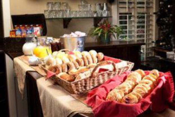 Village Inn & Pub - thumb 4