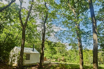 Tentrr Abandoned Zoo Overlook 	 Campsite - thumb 5