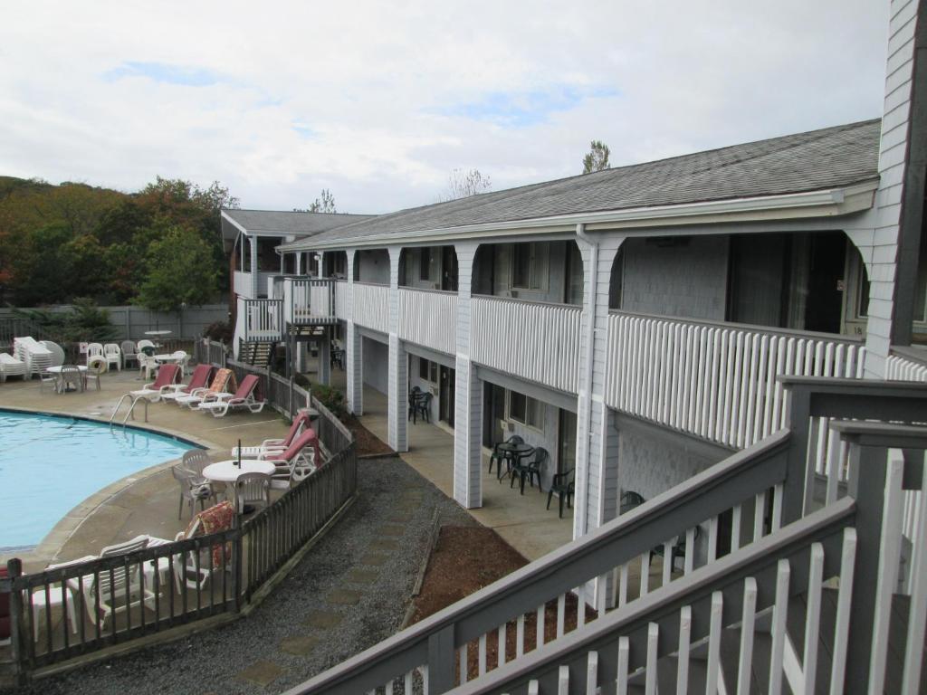 Eastwood At Provincetown - thumb 5