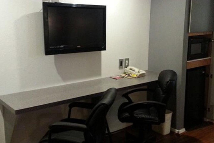 12 Oaks Hotel - thumb 7