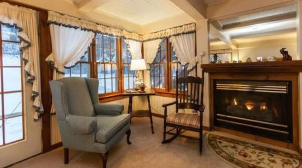 Arlington's West Mountain Inn - thumb 5