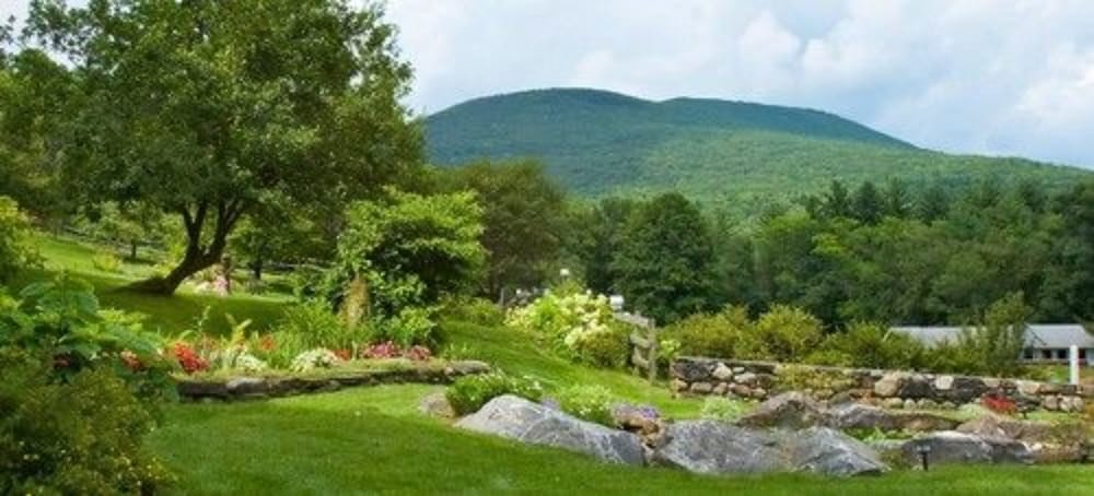 Arlington's West Mountain Inn - thumb 1