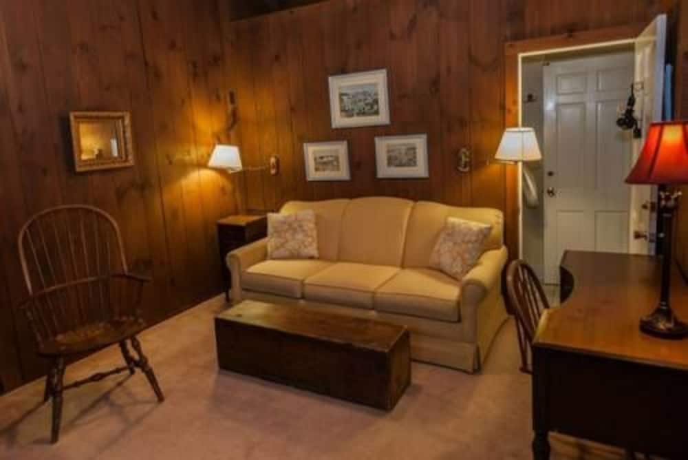 Arlington's West Mountain Inn - thumb 4