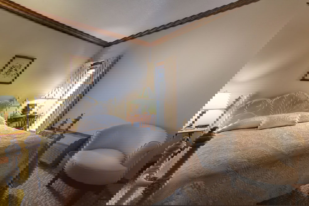 Afton House Inn - thumb 6