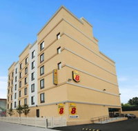 Super 8 by Wyndham Bronx - Accommodation Arizona