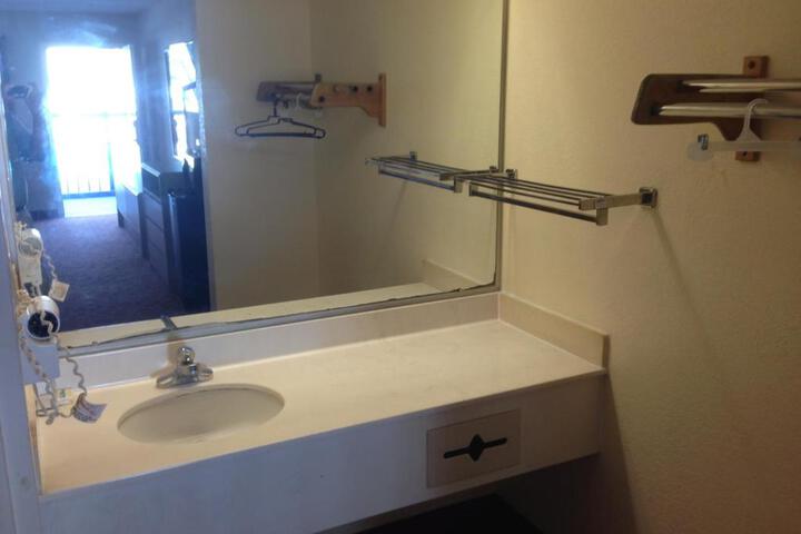 Sky Suites - thumb 3