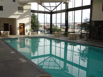 Econo Lodge - thumb 1