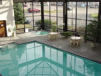 Econo Lodge - thumb 3