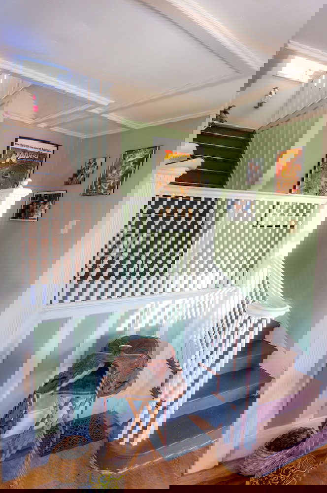 Indiana Jones Bed & Breakfast - thumb 2