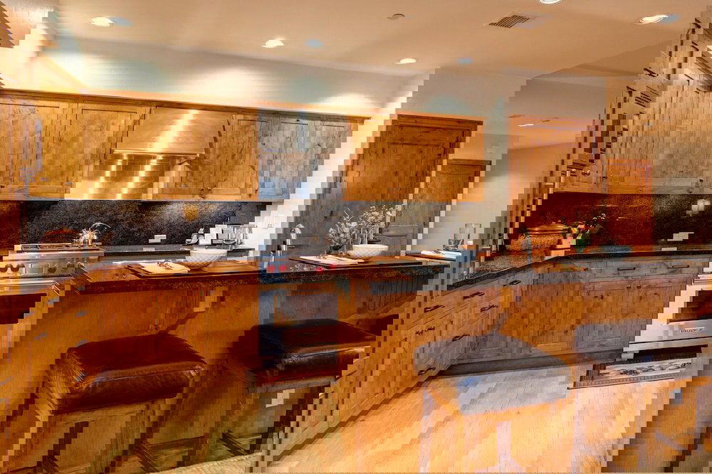 Abode On Empire Pass - thumb 2