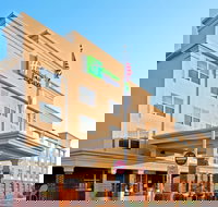 Holiday Inn Express Woodbridge an IHG Hotel - Accommodation Arizona