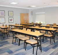 Holiday Inn Express Forest City an IHG Hotel - Accommodation Arizona