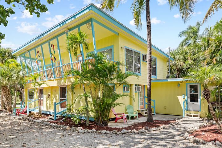 THE Palmview AND Sandpiper Inns - thumb 5