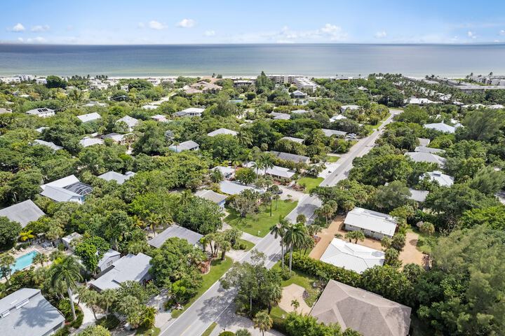 THE Palmview AND Sandpiper Inns - thumb 1