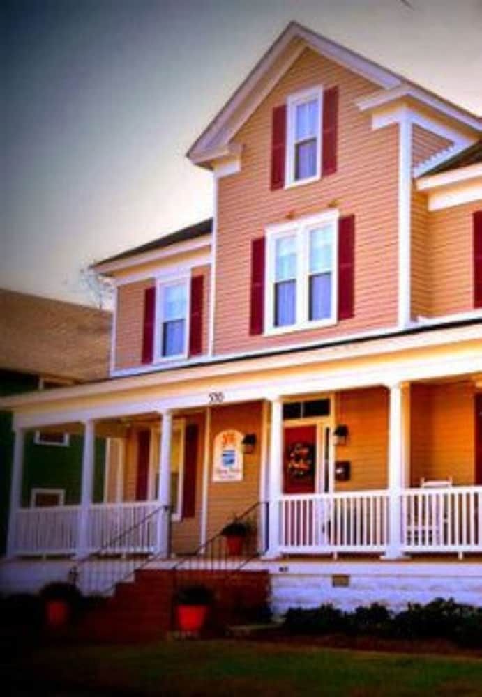 Alyssa House Bed & Breakfast - thumb 0