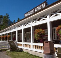 Swiftcurrent Motor Inn and Cabins - Inside the Park - Accommodation Arizona