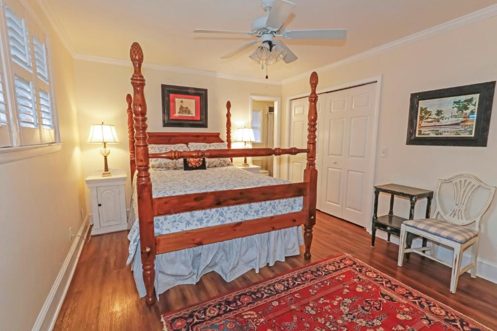 120 Druid Oaks Lane - thumb 4