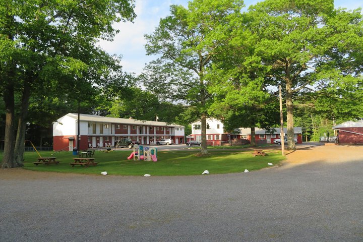 Red Ranch Motel - thumb 5