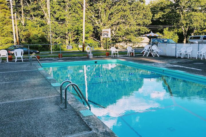 Red Ranch Motel - thumb 3