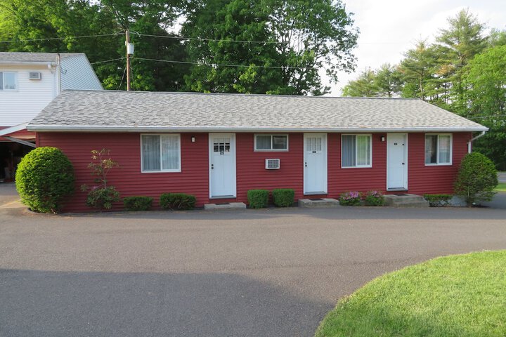 Red Ranch Motel - thumb 4