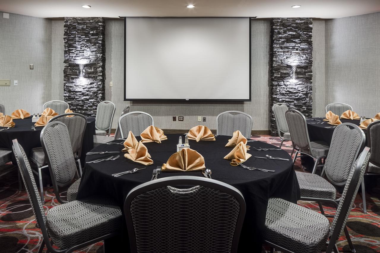 Radisson Hotel & Conference Center Coralville - Iowa City - thumb 23